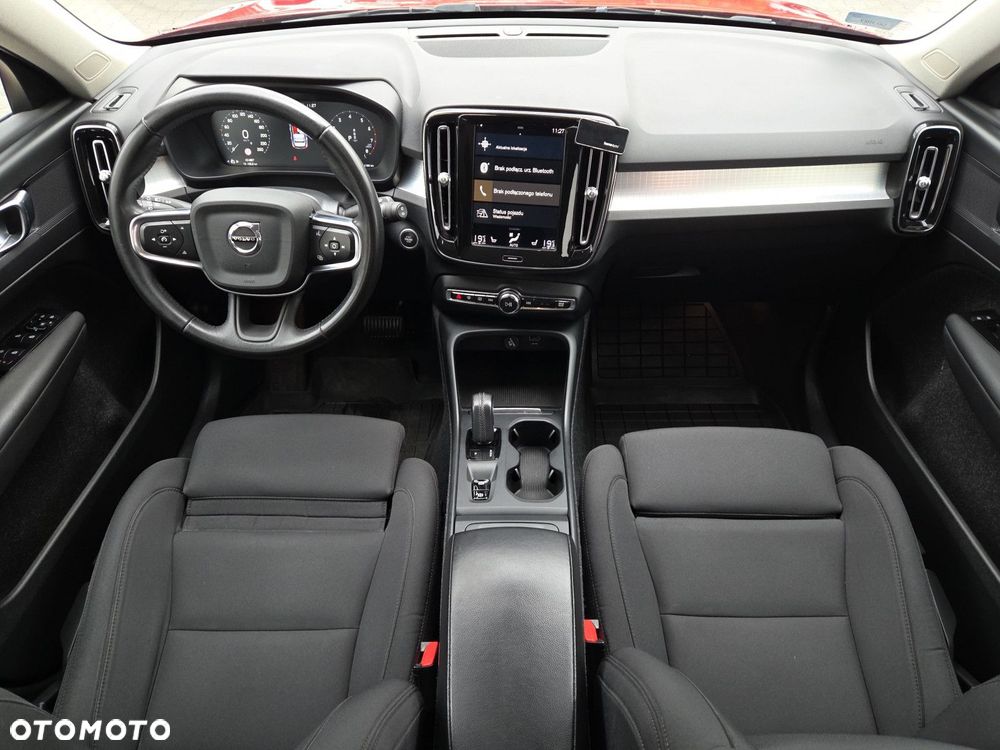 Volvo XC 40 T3 Momentum Pro - 10