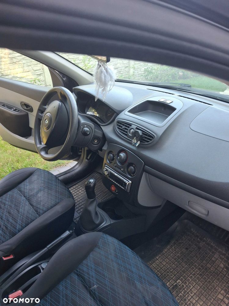 Renault Clio - 3