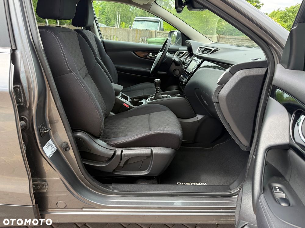 Nissan Qashqai 1.6 DIG-T 360 - 19