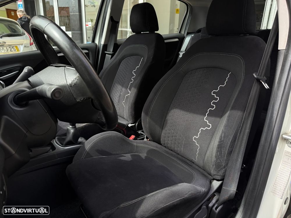 Fiat Punto 1.3 M-Jet Easy S&S - 10