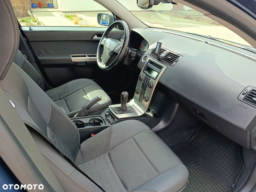 Volvo S40 2.0D DPF Momentum - 19