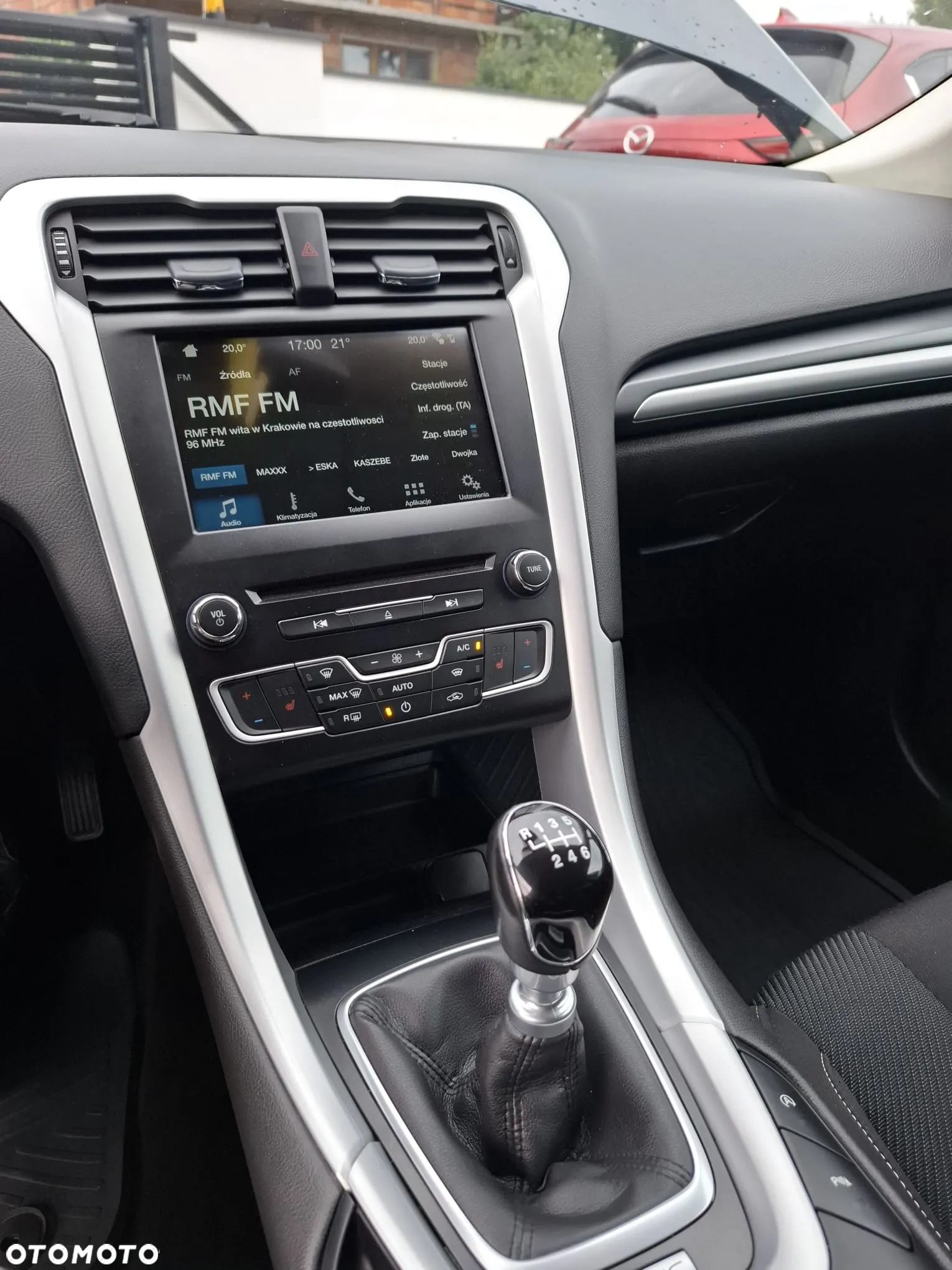 Ford Mondeo 2.0 TDCi Titanium - 14