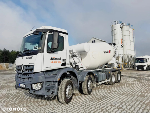Mercedes-Benz AROCS 3240