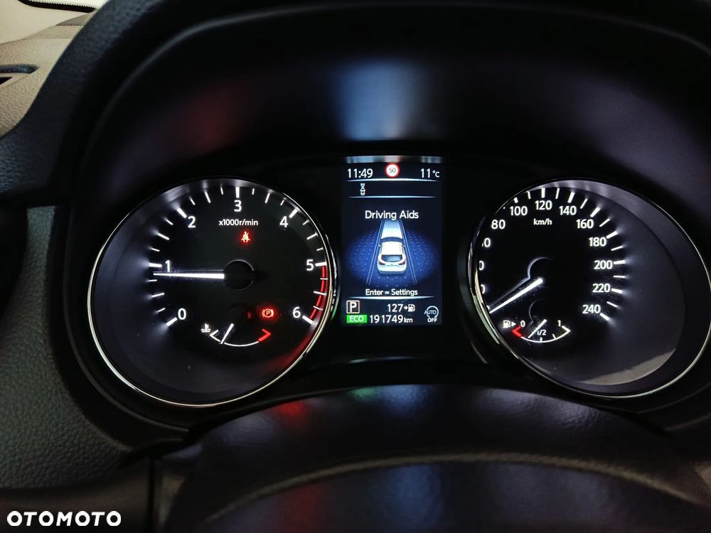 Nissan Qashqai 1.6 DCi Xtronic TEKNA - 24