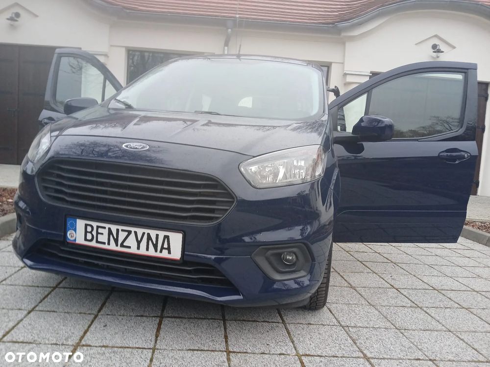 Ford Tourneo Courier - 26