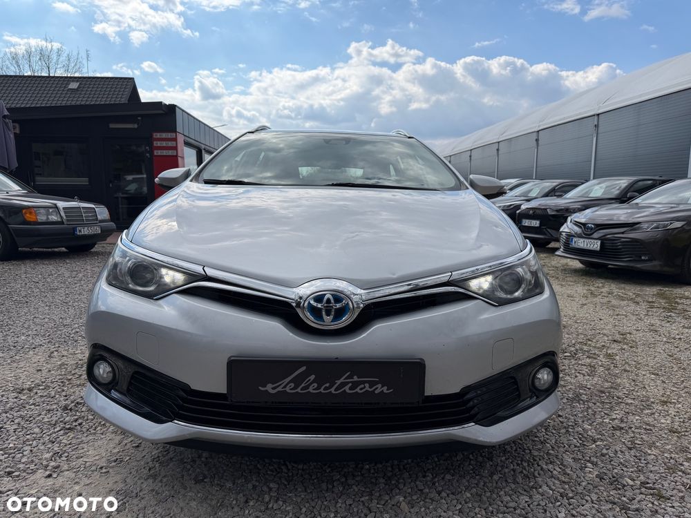 Toyota Auris Hybrid 135 Premium - 3
