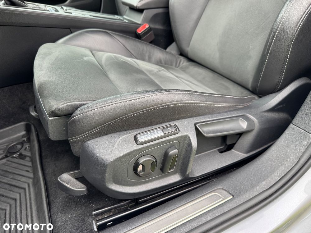 Volkswagen Arteon 2.0 TDI R-Line DSG - 27
