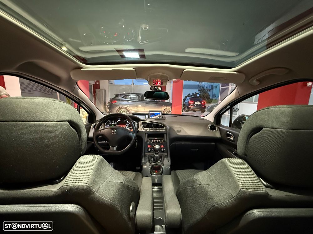 Peugeot 5008 2.0 HDi 7L Allure - 12
