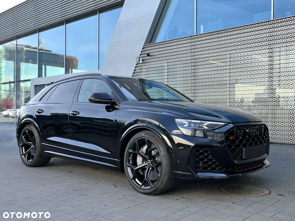 Audi RS Q8 - 3