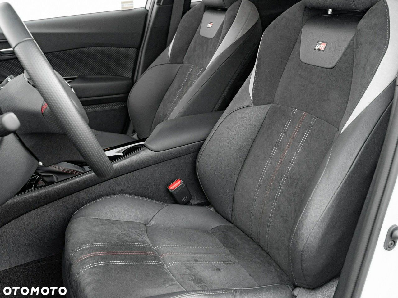 Toyota C-HR 2.0 Hybrid GR Sport - 15
