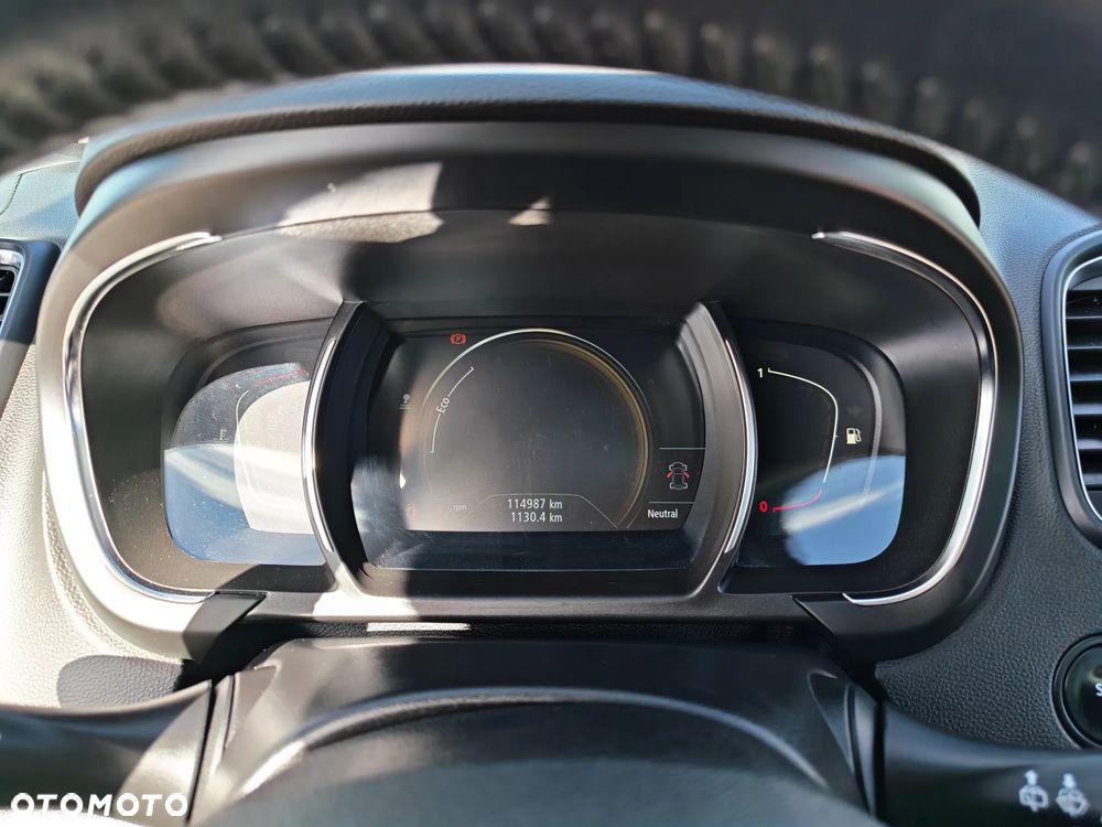 Renault Scenic - 17