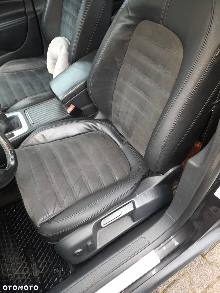 Volkswagen Passat 2.0 TDI 4Mot Highline - 11