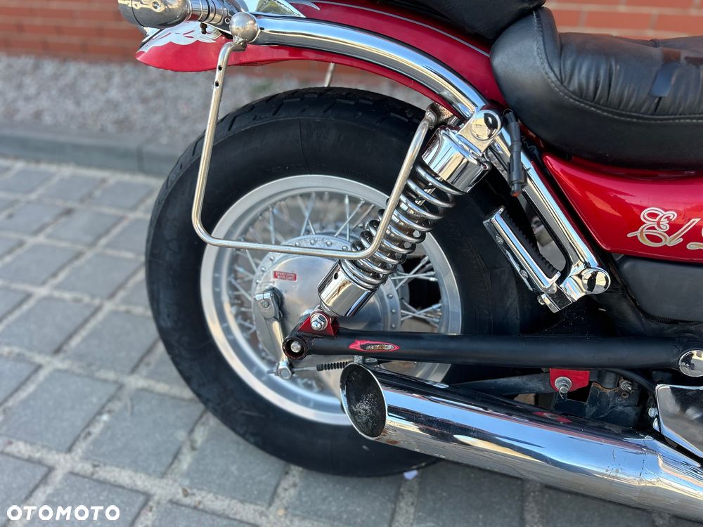 Suzuki Intruder - 27