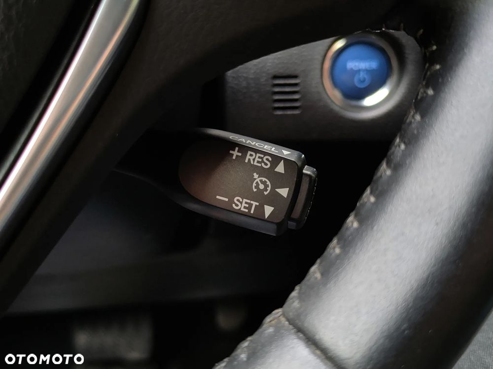 Toyota Auris 1.8 VVT-i Hybrid Automatik Touring Sports Design Edition - 20