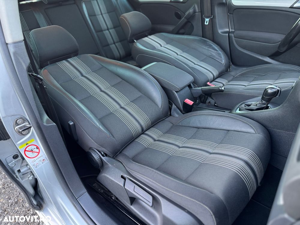 Volkswagen Golf 2.0 TDI DPF DSG MATCH - 18