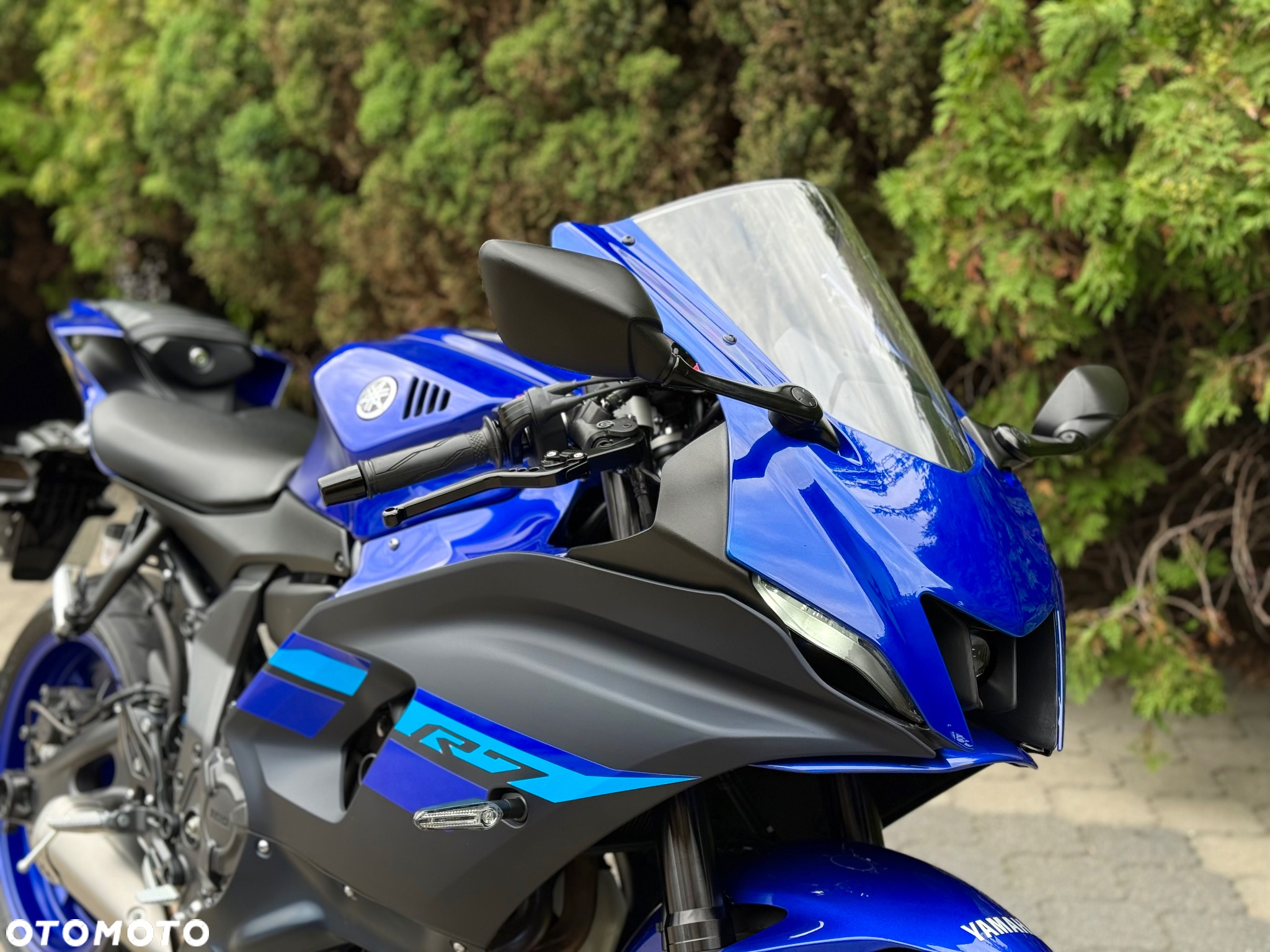 Yamaha R7 - 9