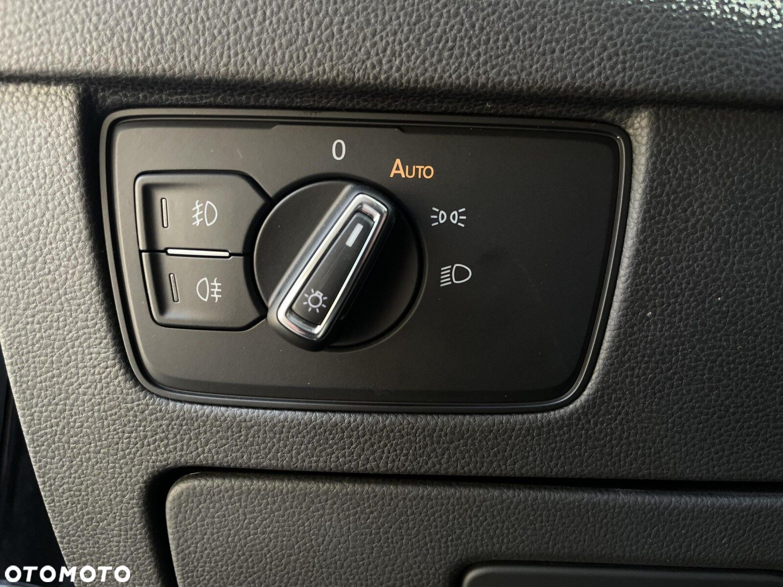Volkswagen Passat 2.0 TDI Business DSG - 29