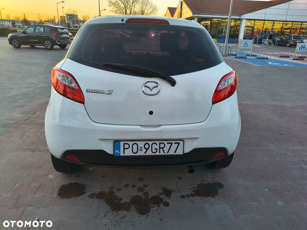 Mazda 2 - 4