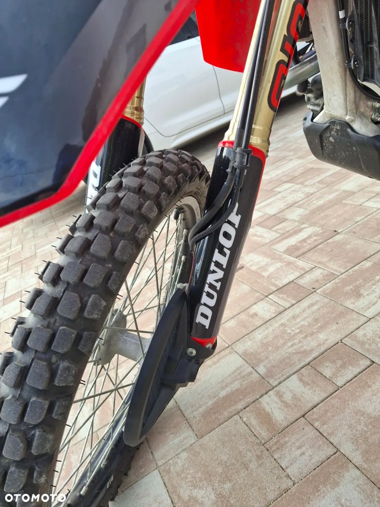 Honda CRF - 18
