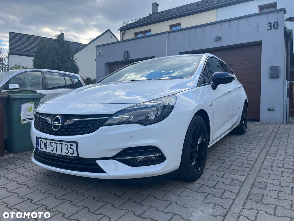 Opel Astra 1.2 T Elegance S&S - 1