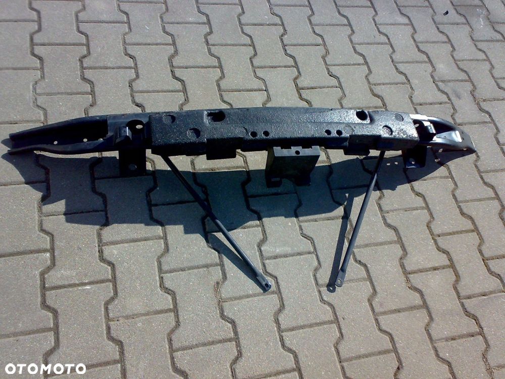 jeep grand cherokee wk2 2014 - belka przednia wsporniki absorber przód - 2