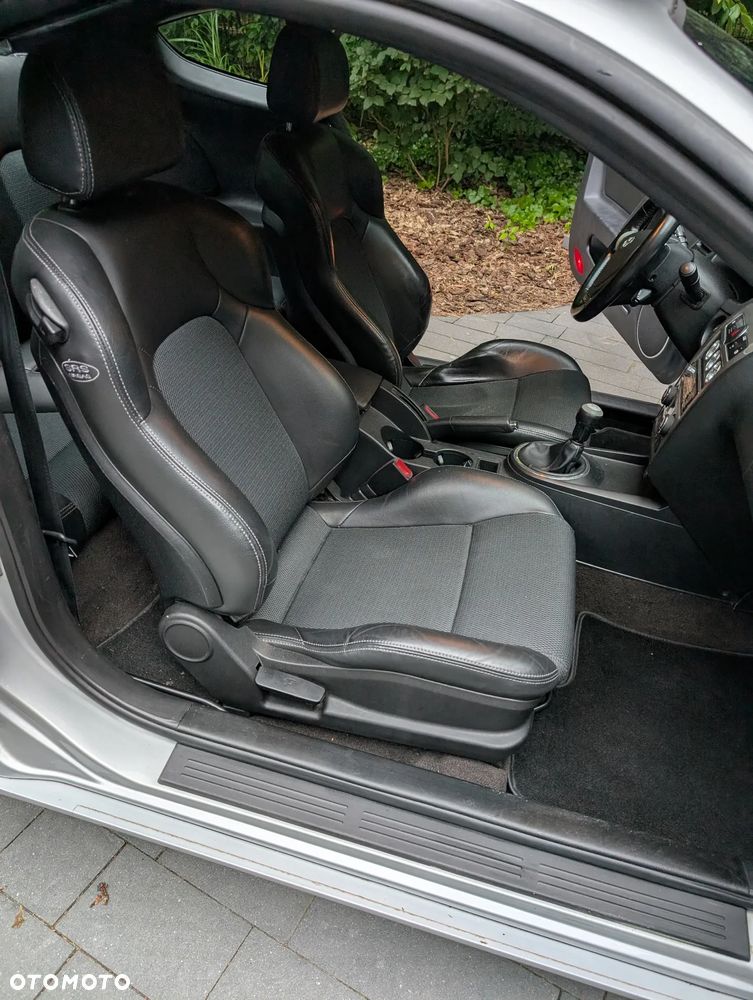 Hyundai Coupe - 16