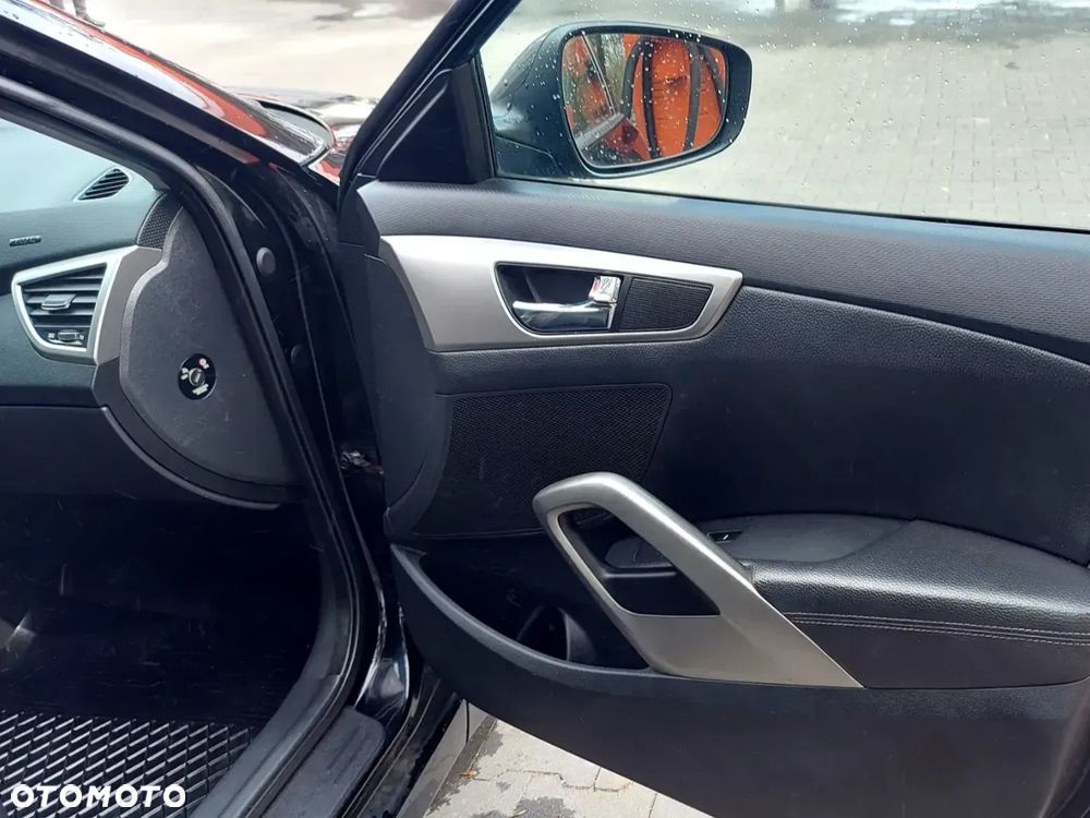 Hyundai Veloster 1.6 DCT Premium - 11