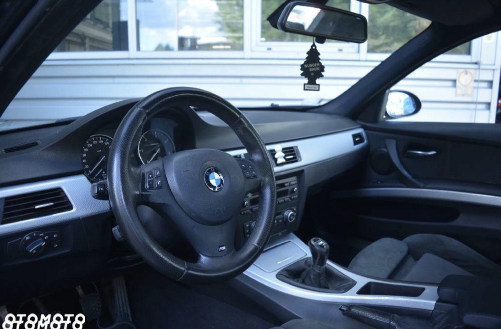 BMW Seria 3 320d - 8