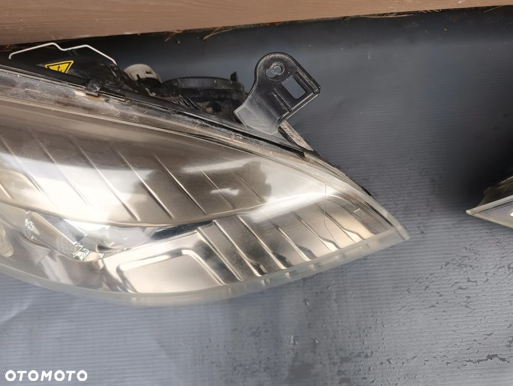 Renault Megane III MEGANE 3 lampa Xenon prawy przód 260100021R lewy przód 260606389R - 13