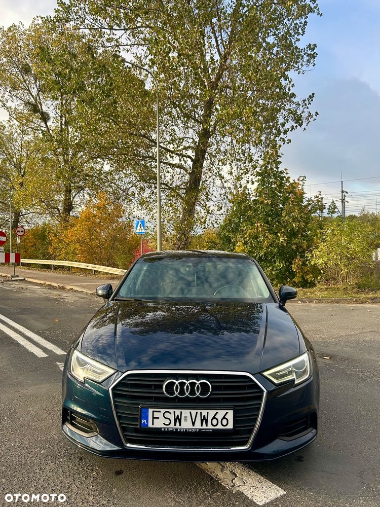 Audi A3 Limousine 1.6 TDI (clean diesel) Ambiente - 2