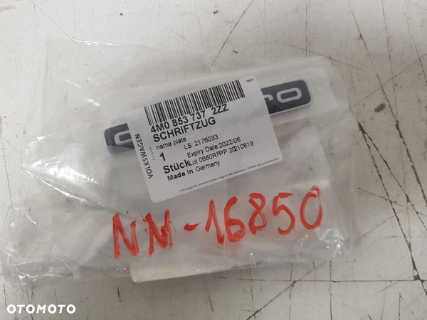 AUDI Q7 4M0 Q3 F3 LOGO NAPIS QUATTRO NA TYLNĄ KLAPĘ NOWY ORYGINAŁ 4M0853737