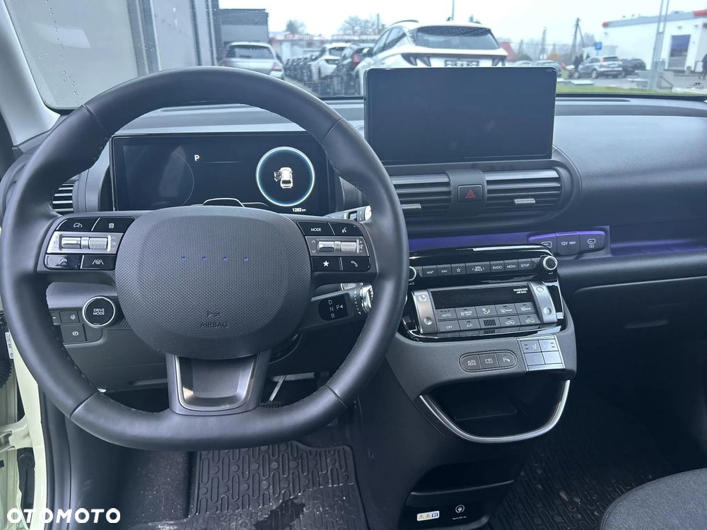 Hyundai Inster 49kWh Smart Limited - 13