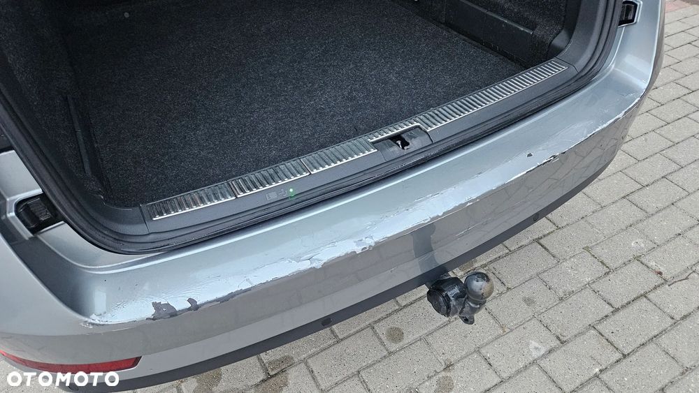 Skoda Superb 2.0 TDI DSG Ambition - 9