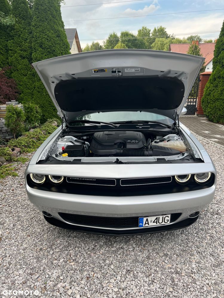 Dodge Challenger 3.6 SXT Plus - 14