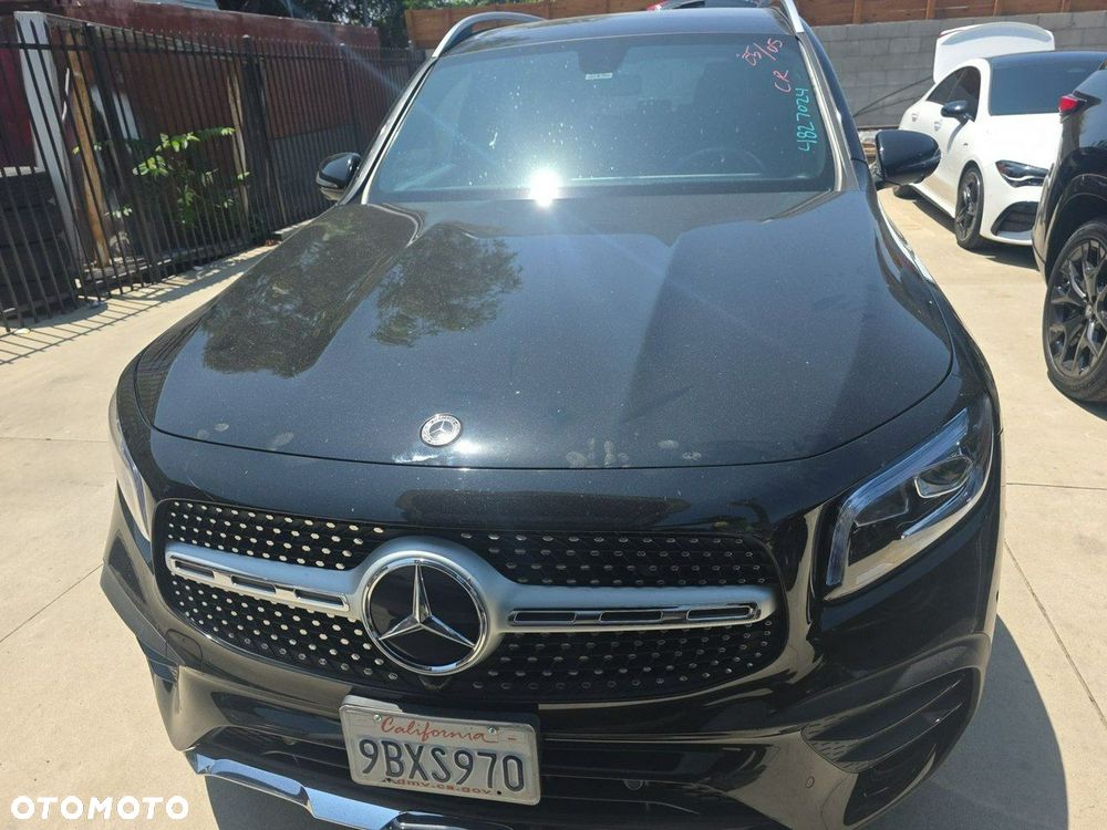 Mercedes-Benz GLB 250 4Matic 8G-DCT AMG Line - 2