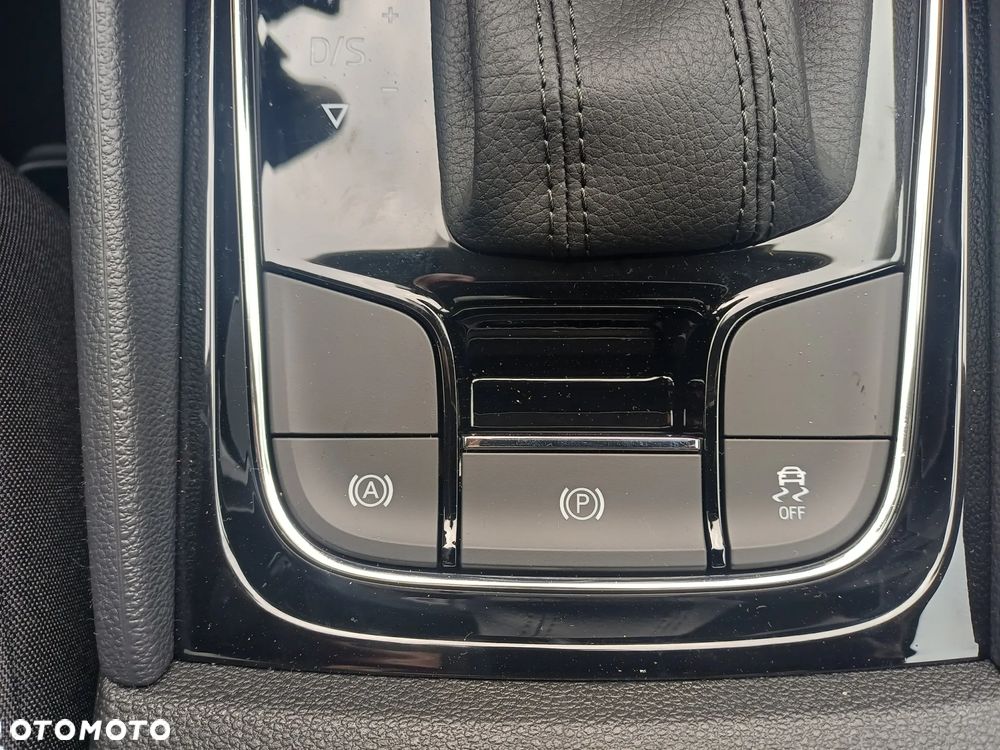 Skoda Karoq 1.5 TSI ACT Drive DSG - 17