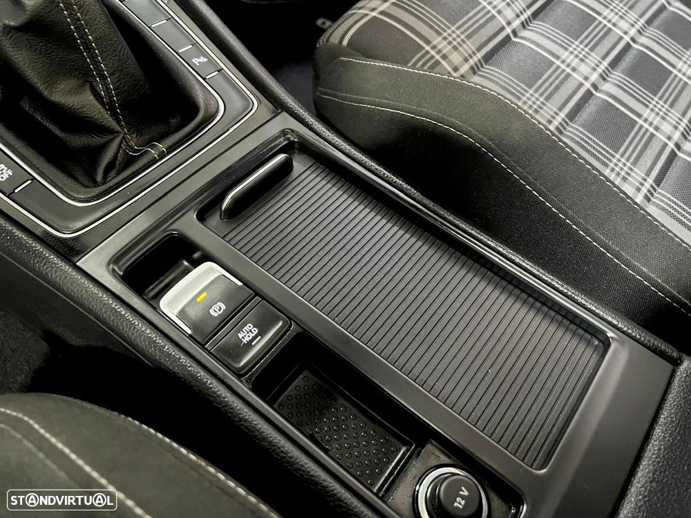 VW Golf 2.0 TDI GTD - 31