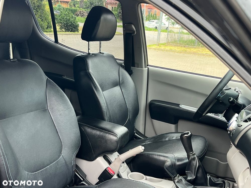 Mitsubishi L200 2.5 DID Special Edition - 14