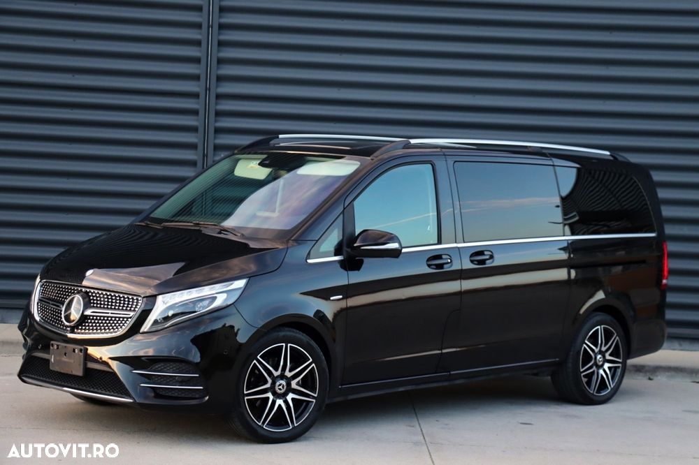 Mercedes-Benz V - 12