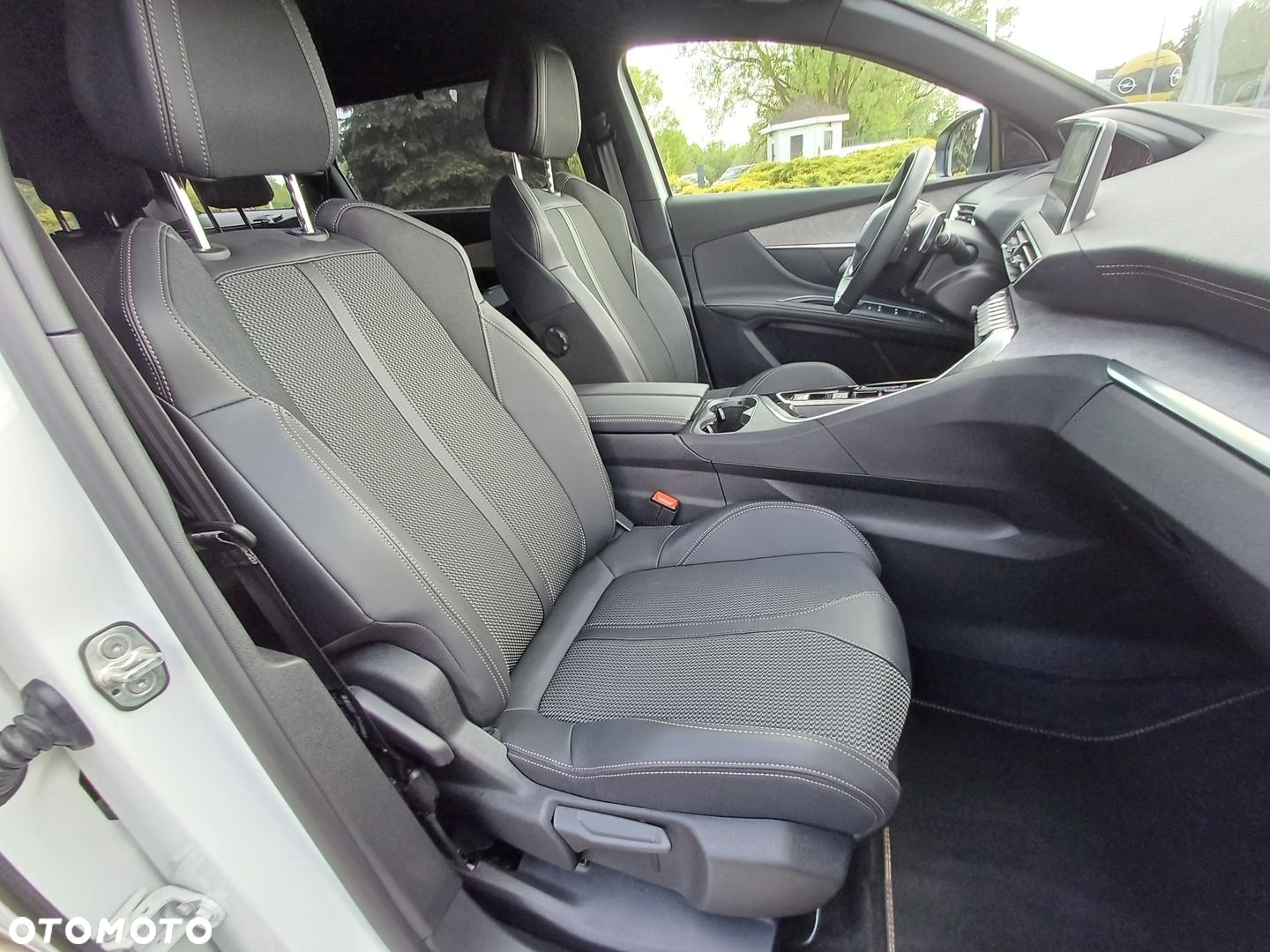 Peugeot 5008 1.5 BlueHDi GT S&S EAT8 - 22