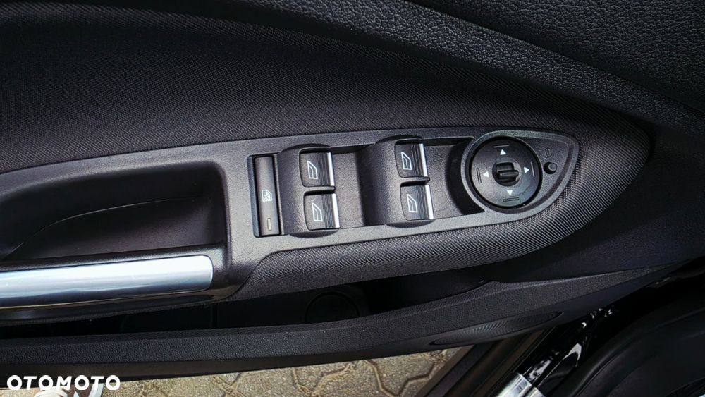 Ford C-MAX 1.0 EcoBoost Titanium ASS - 19