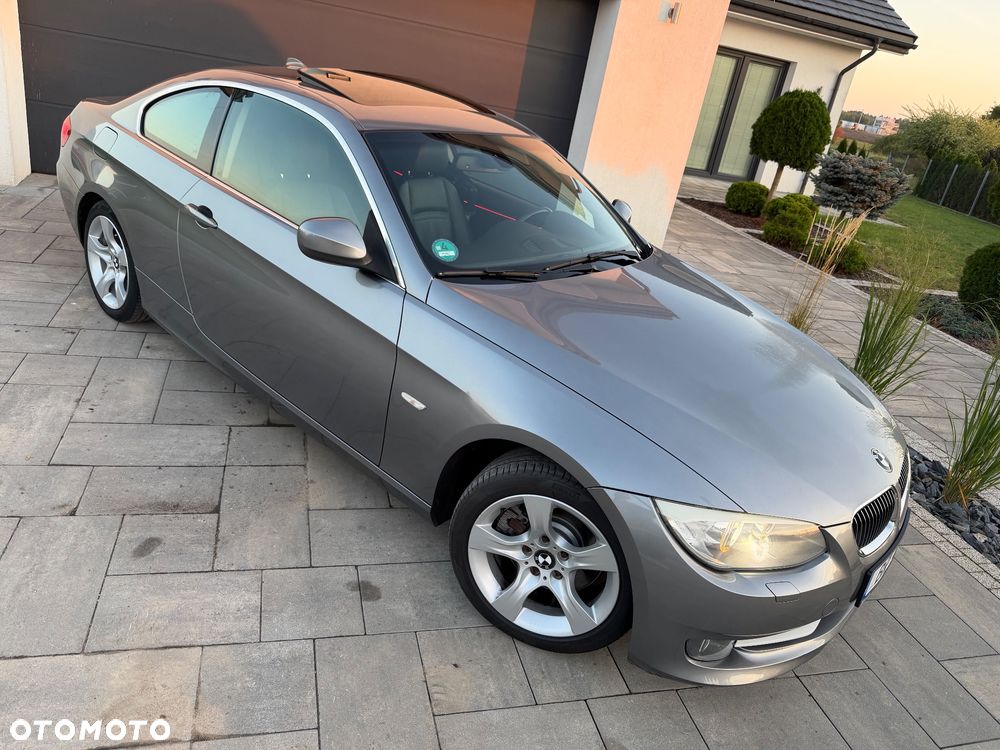 BMW Seria 3 325i xDrive Edition Exclusive - 8