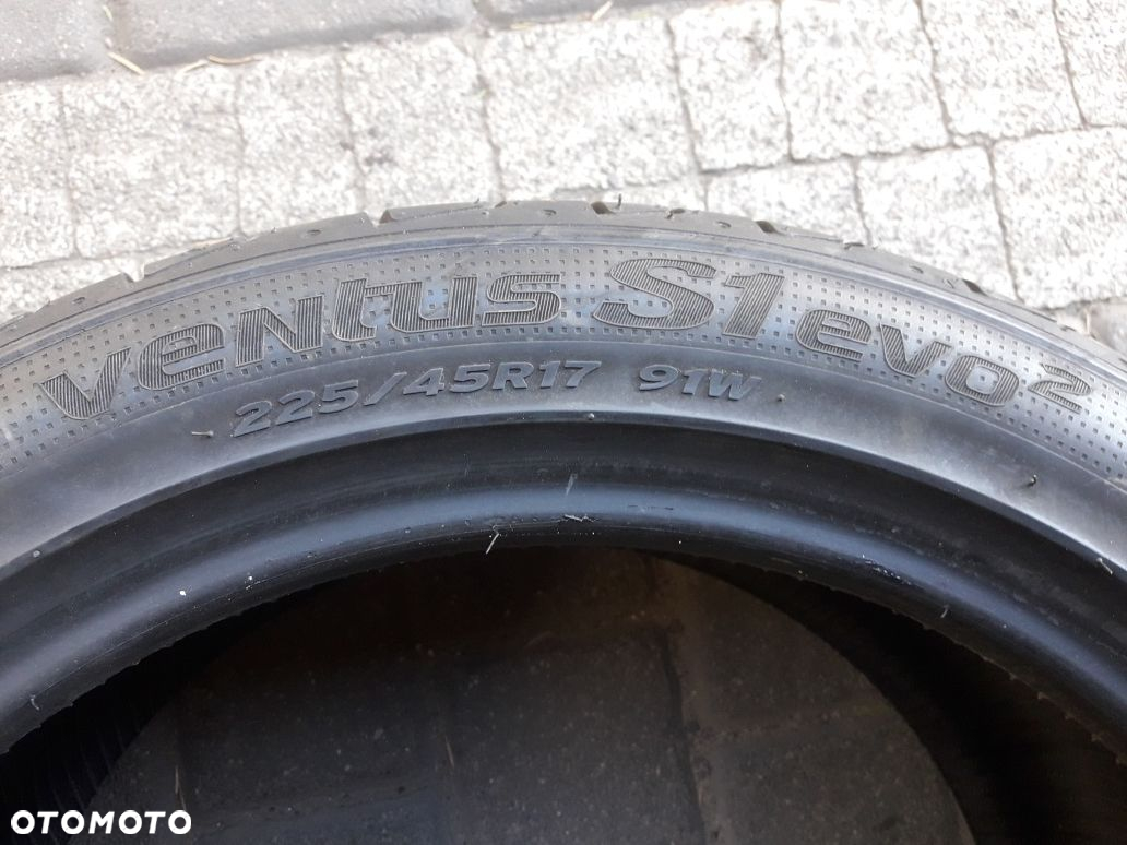 HANKOOK 225/45R17 91W , pojedyńcza opona letnia. - 4