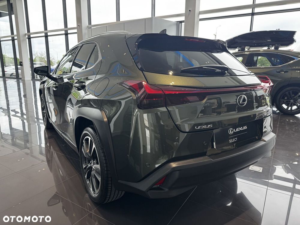 Lexus UX 300h F Sport Design - 6