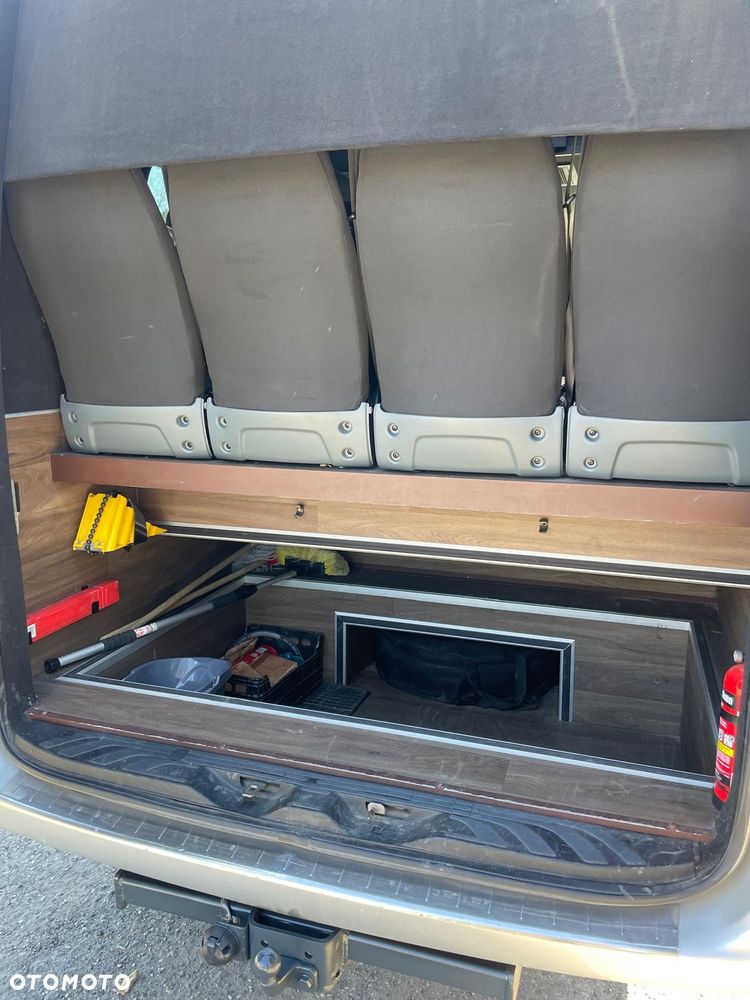 Mercedes-Benz Sprinter 519 907 - 19