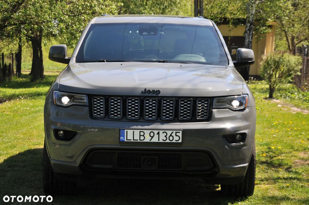 Jeep Grand Cherokee - 4