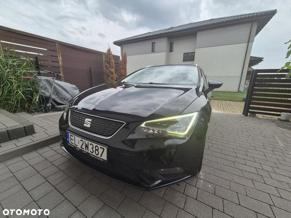 Seat Leon 1.6 TDI ECOMOTIVE Style - 4