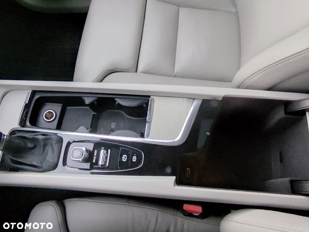 Volvo XC 60 - 20