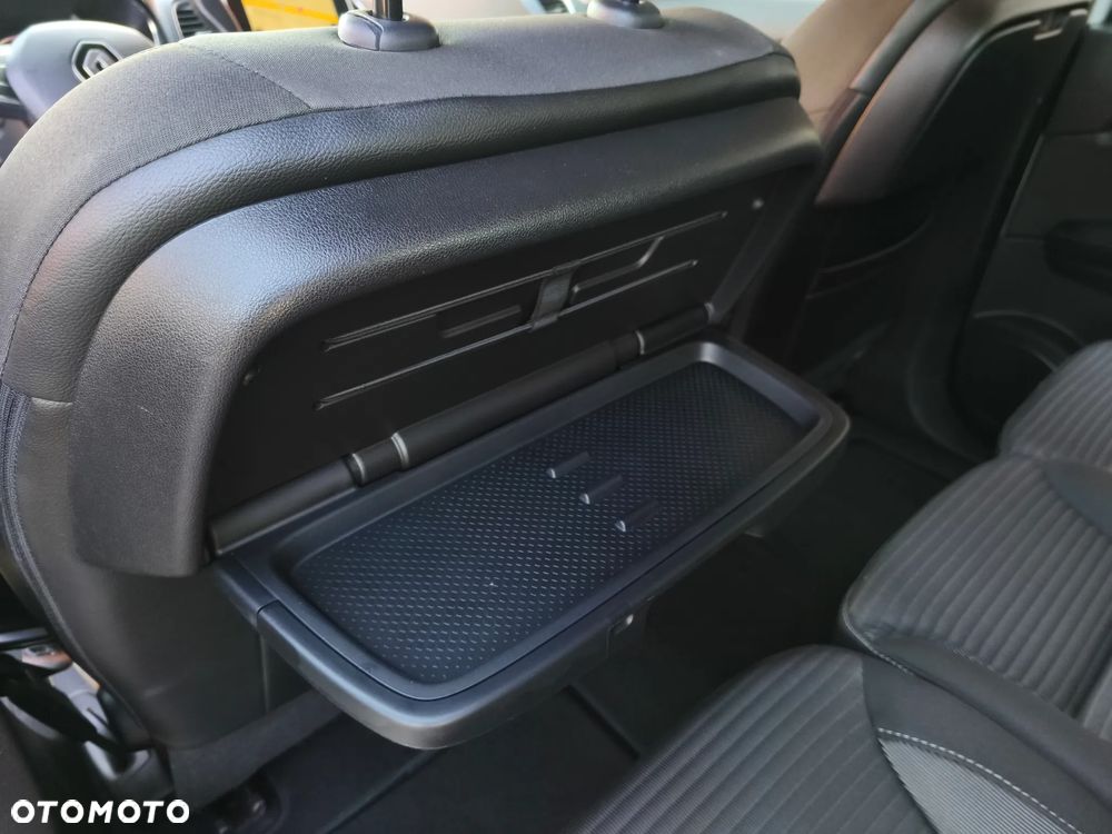 Renault Scenic 1.6 dCi Energy Bose EU6 - 17