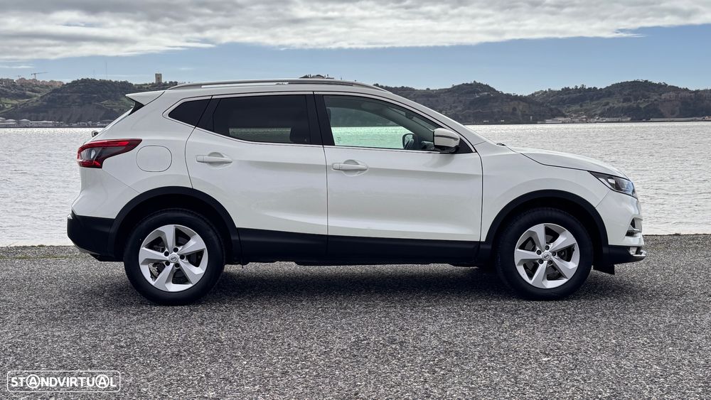 Nissan Qashqai 1.5 dCi N-Connecta - 29